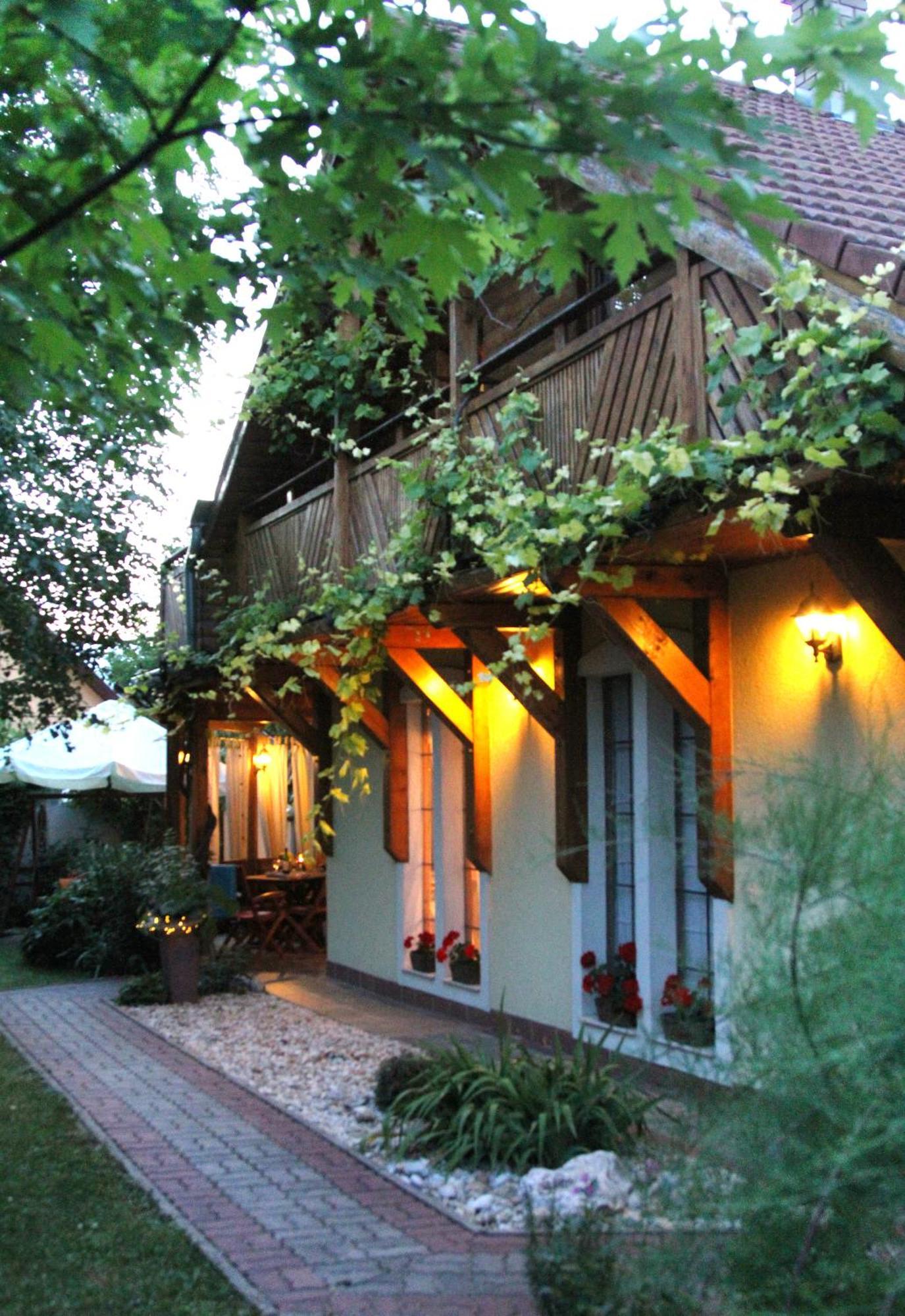 Kőszeghegyalja Vendégház Horvátzsidány Exterior foto